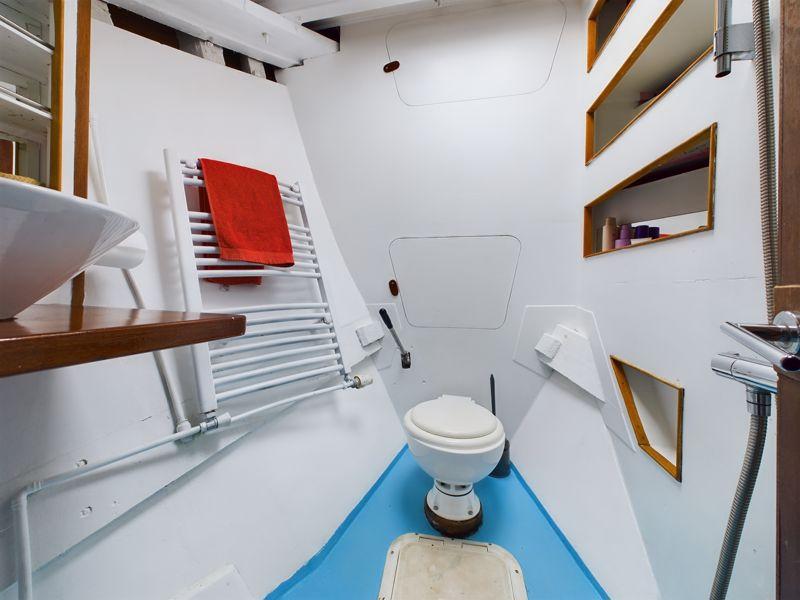 En-suite wet room