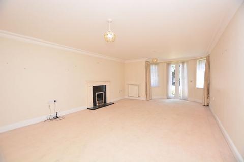 2 bedroom flat for sale, Westfield Park, Hatch End