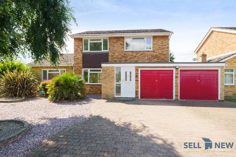 4 bedroom detached house for sale, Fielding Court, Eaton Ford PE19