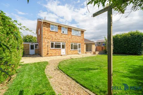 4 bedroom detached house for sale, Fielding Court, Eaton Ford PE19