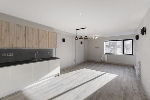 2 bedroom apartment to rent, DUKES WAY, London HA9