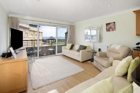 2 bedroom apartment for sale, Carlton Place, Teignmouth