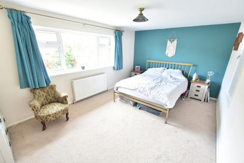 2 bedroom maisonette to rent, Stonery Close, Portslade