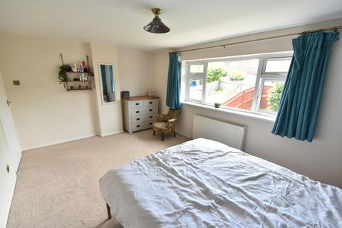 2 bedroom maisonette to rent, Stonery Close, Portslade