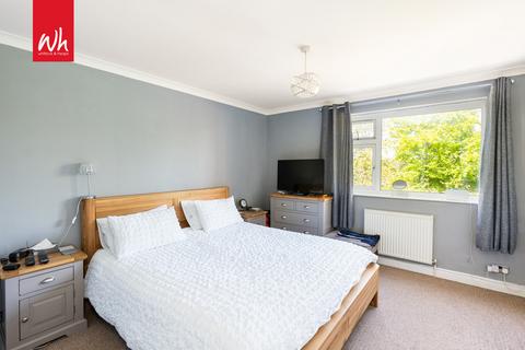 2 bedroom flat for sale, Hangleton Road, Hove
