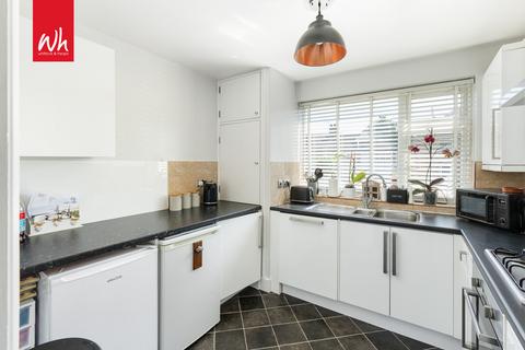 2 bedroom flat for sale, Hangleton Road, Hove