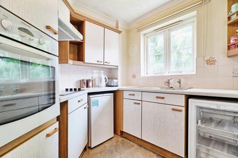 1 bedroom flat for sale, Cedar Avenue, Chelmsford CM1