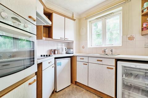 1 bedroom apartment for sale, Spalding Court, Chelmsford CM1