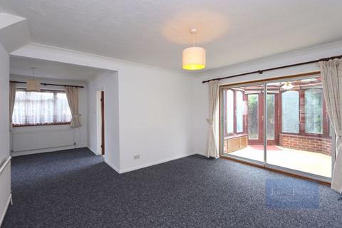 undefined, Tysea Hill, Romford RM4