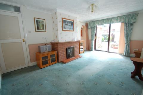 70 Barbrook Lane, Tiptree, Colchester, CO5 0JH