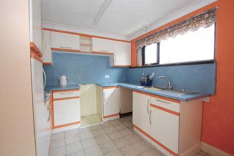 70 Barbrook Lane, Tiptree, Colchester, CO5 0JH