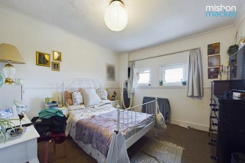 3 bedroom flat for sale, Adelaide Crescent, Hove, East Sussex, BN3