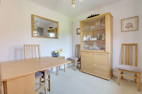 6 Beechfield Drive, Stafford, ST17 0YH
