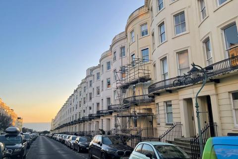 2 bedroom flat for sale, Brunswick Place, Hove, East Sussex, BN3