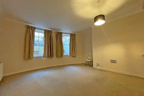 2 bedroom flat for sale, Brunswick Place, Hove, East Sussex, BN3