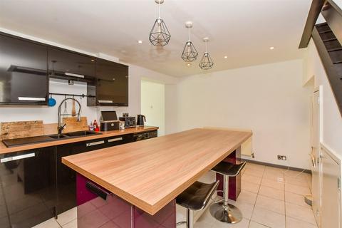 3 bedroom end of terrace house for sale, Granary, Paddock Wood, Tonbridge, Kent