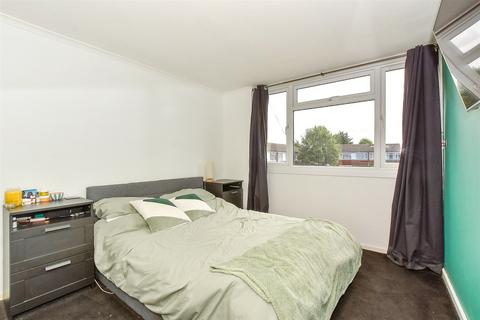 19 Granary, Paddock Wood, Tonbridge, TN12 6HJ