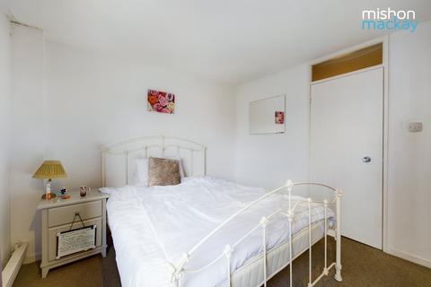 1 bedroom flat for sale, Eaton Road, Hove, East Sussex, BN3