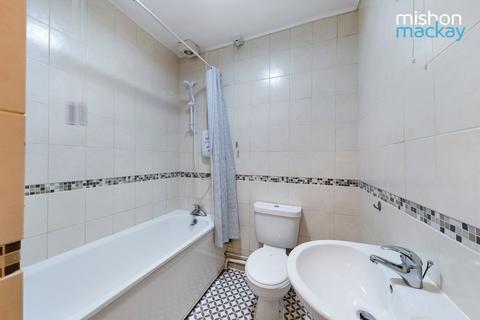 1 bedroom flat for sale, Lansdowne Place, Hove, East Sussex, BN3