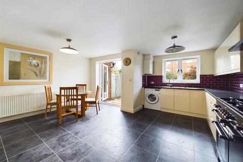 4 bedroom terraced house for sale, Nottage Crescent, Braintree, CM7