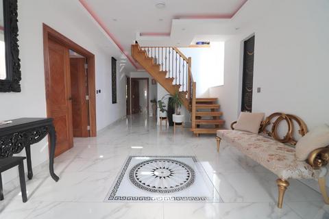158 Barton Road, Luton, LU3 2BE