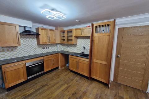 2 bedroom flat to rent, Wellingborough NN8