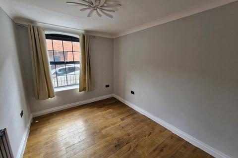 2 bedroom flat to rent, Wellingborough NN8