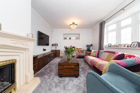 3 bedroom detached bungalow for sale, Locarno Avenue, Luton, Bedfordshire, LU4 9EJ