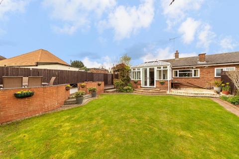 3 bedroom detached bungalow for sale, Locarno Avenue, Luton, Bedfordshire, LU4 9EJ