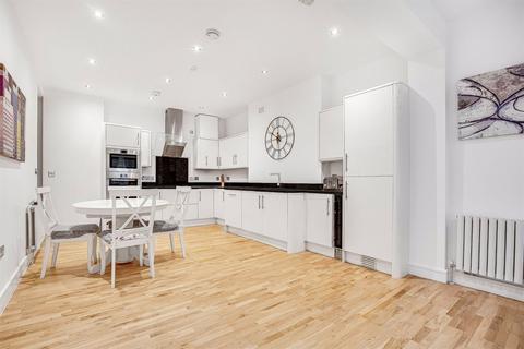 2 bedroom apartment for sale, Warren Street, London, W1T