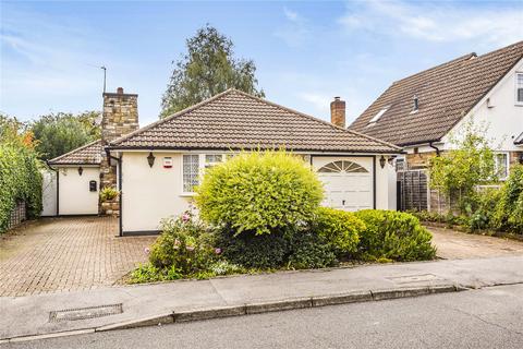 5 Eastfields, Pinner, HA5 2SR