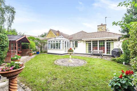 5 Eastfields, Pinner, HA5 2SR