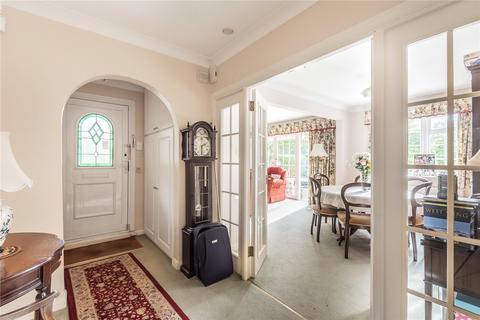 5 Eastfields, Pinner, HA5 2SR