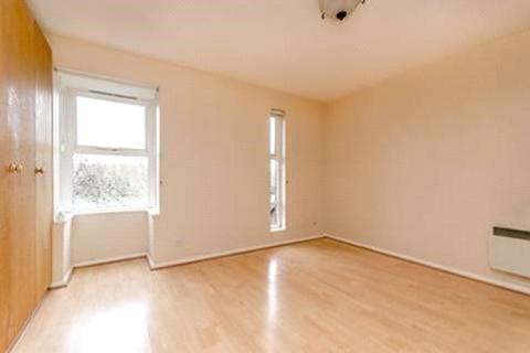 1 bedroom apartment for sale, Veryan, Woking, Surrey