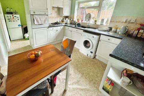 3 bedroom semi-detached house for sale, Parkside Road, Halesowen