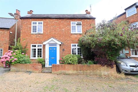 2 bedroom detached house for sale, Paggs Court, Silver Street, Newport Pagnell, MK16