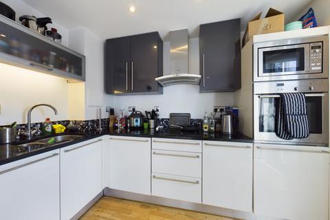 2 bedroom flat to rent, Ability Place, 37 Millharbour, London, E14