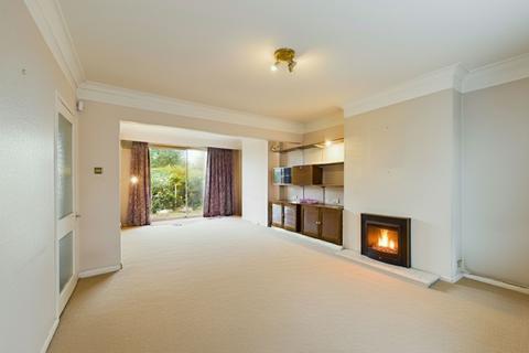 3 bedroom terraced house for sale, East Mead, Ruislip, HA4