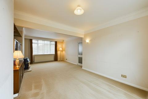 3 bedroom terraced house for sale, East Mead, Ruislip, HA4