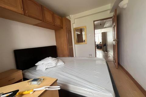 1 bedroom flat to rent, Bulstrode Avenue, Hounslow