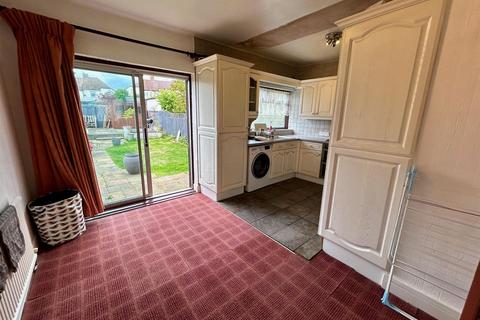2 bedroom house for sale, Epping Way, London