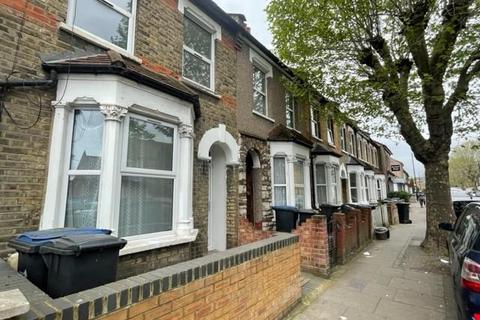 2 bedroom terraced house to rent, Town Road, Edmonton, London