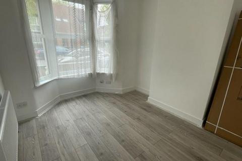 2 bedroom terraced house to rent, Town Road, Edmonton, London