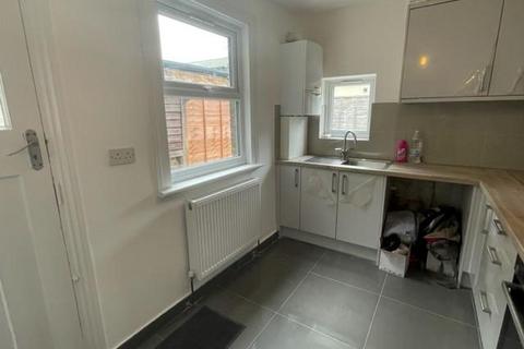 2 bedroom terraced house to rent, Town Road, Edmonton, London