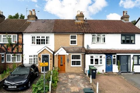 3 bedroom terraced house for sale, New Road, Croxley Green