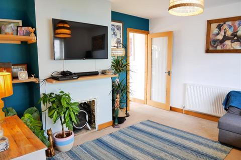 14 Bishop Road, Calne, SN11 9AF