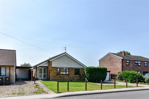 2 bedroom detached bungalow to rent, Ely Road, Little Downham