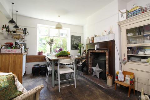 174 Buxton Road, Newtown, Stockport, SK12 2RQ