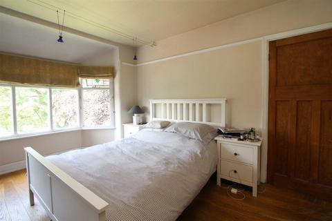 174 Buxton Road, Newtown, Stockport, SK12 2RQ