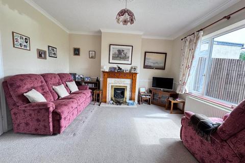 3 bedroom semi-detached house for sale, Peaselands, Desborough, Kettering